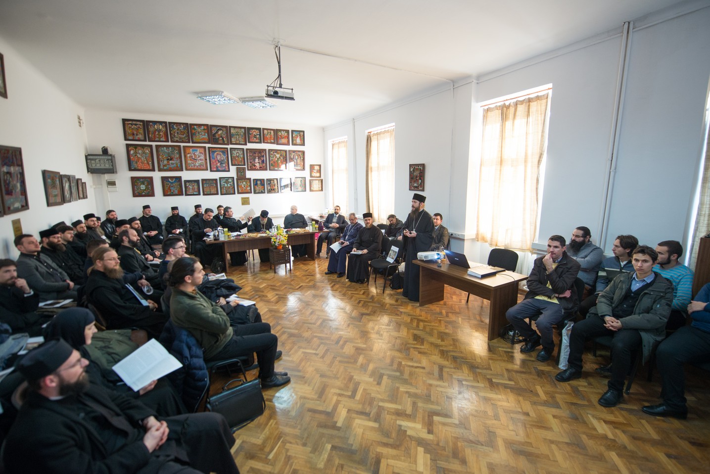 (Foto) PS Părinte Damaschin Dorneanul și-a susținut teza de doctorat: 692 de pagini și 3342 note bibliografice