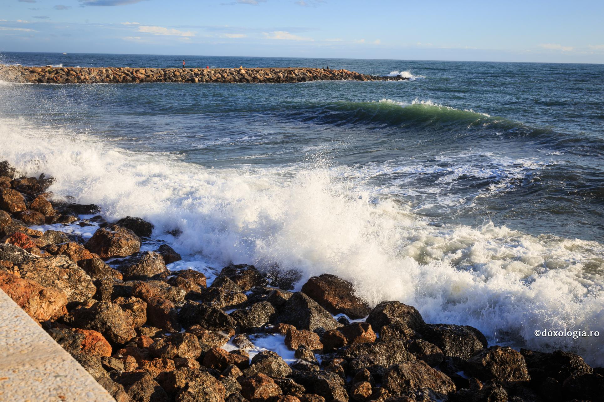 Gândurile de hulă se nasc din osândirea altora și din mânie