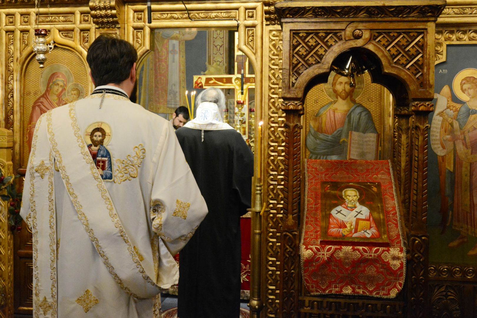 foto: Flavius Popa Sfântul Nicolae a fost cinstit la ceas de seară la Biserica „Sfântul Nicolae Domnesc” din Iași