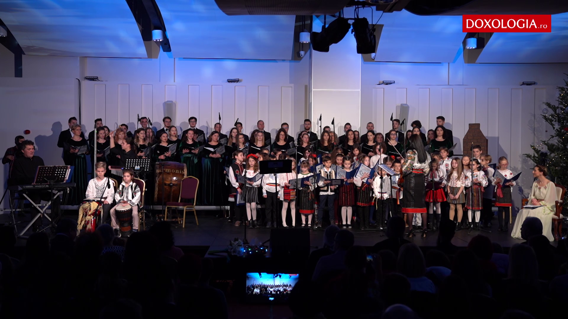 (Video) „Steaua sus răsare” – Corul Școlii „Varlaam Mitropolitul”