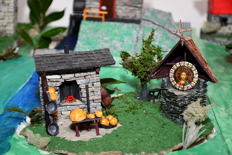 Grupul tinerilor NEPSIS din Parohia Ciriè a făurit un sat în miniatură