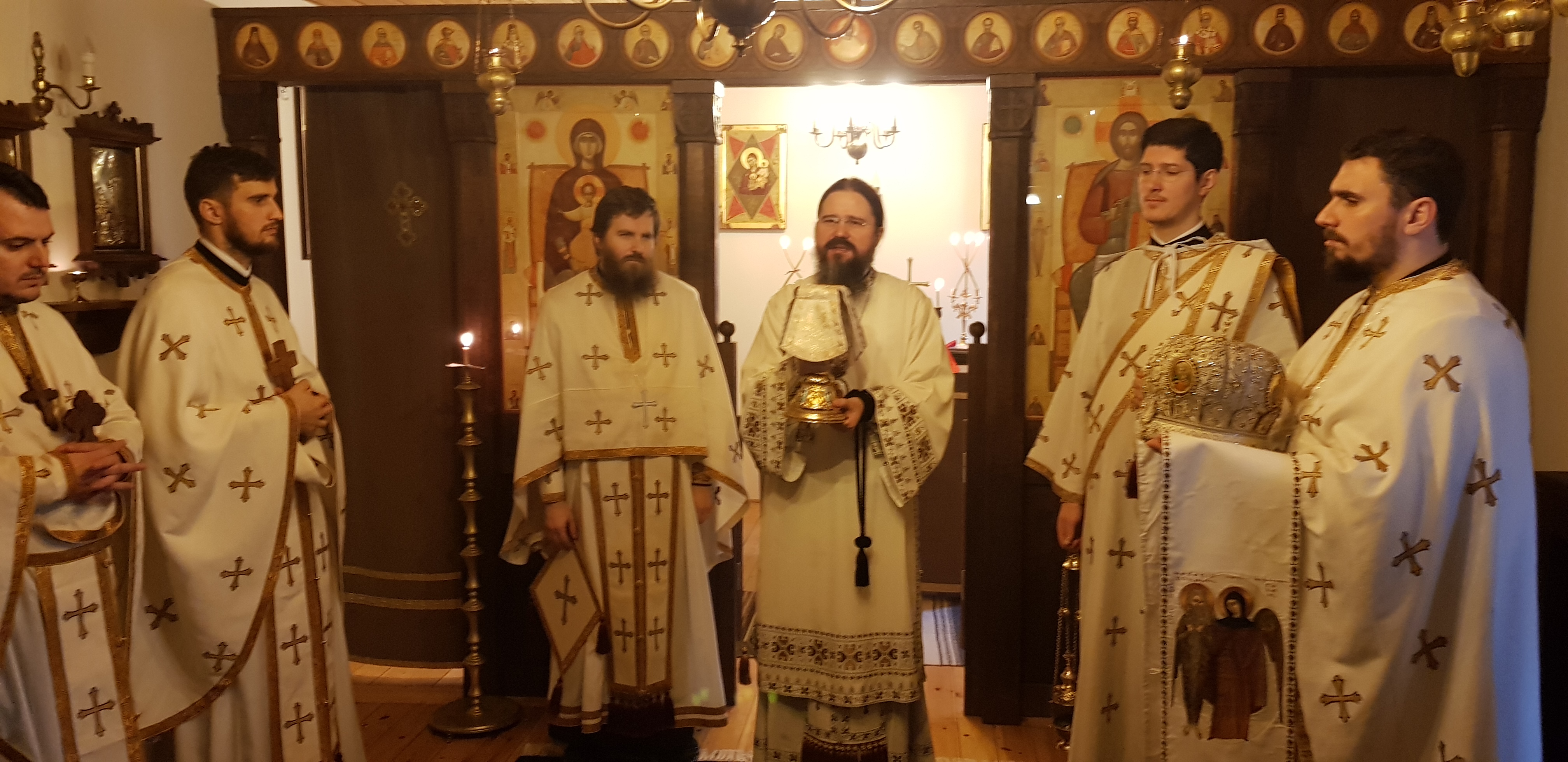 PS Părinte Episcop Macarie: „Durerea de mamă este una dintre cele mai mari și adânci dureri pe care le cunoaște umanitatea!”