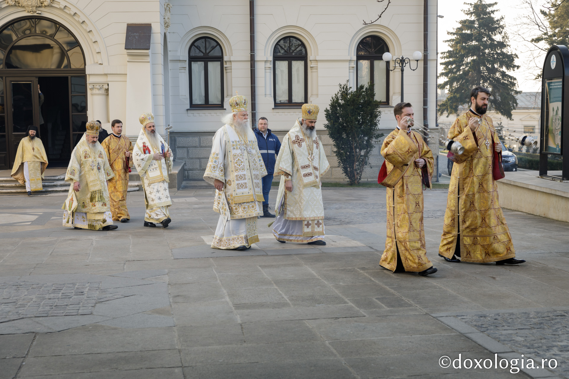 Sfântul Ierarh Iosif cel Milostiv, sărbătorit la Catedrala din Iași: „Avea o sensibilitate sfâșietoare pentru durerea celorlalți”