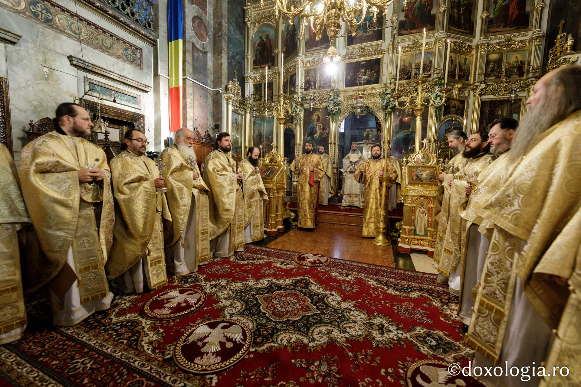 Sfântul Ierarh Iosif cel Milostiv, sărbătorit la Catedrala din Iași: „Avea o sensibilitate sfâșietoare pentru durerea celorlalți”