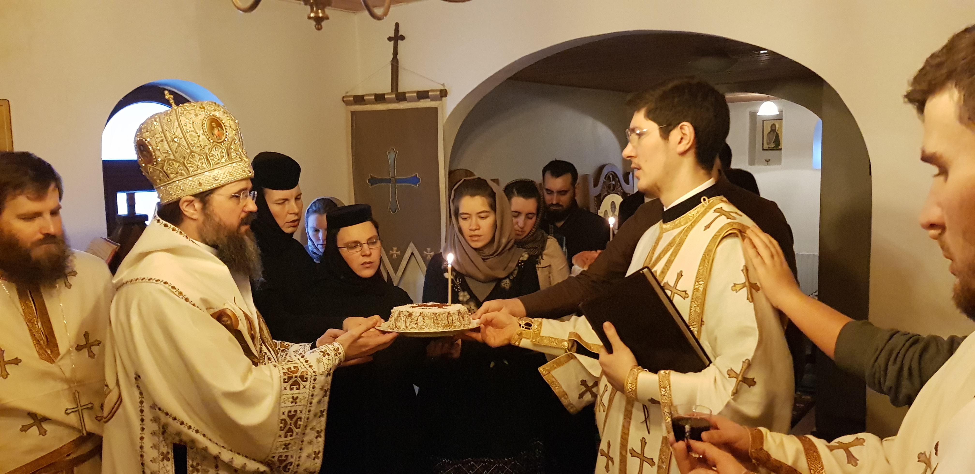 PS Părinte Episcop Macarie: „Durerea de mamă este una dintre cele mai mari și adânci dureri pe care le cunoaște umanitatea!”