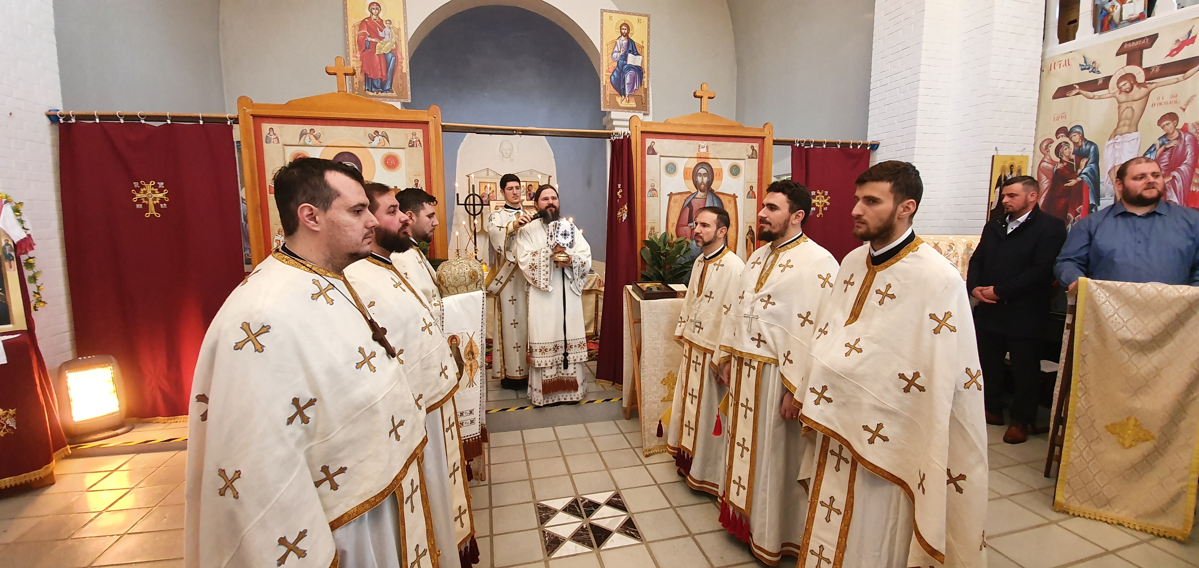 PS Părinte Episcop Macarie: „Durerea de mamă este una dintre cele mai mari și adânci dureri pe care le cunoaște umanitatea!”