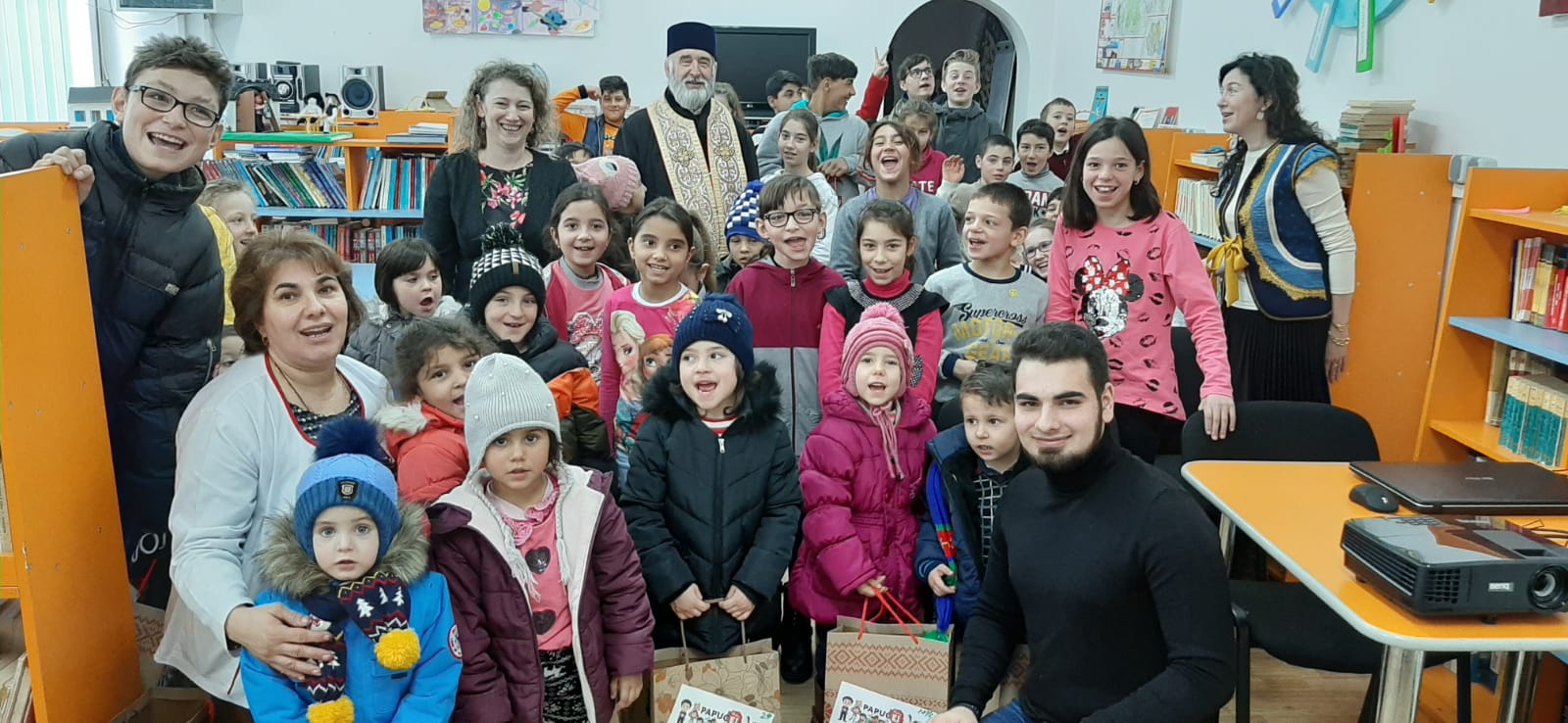 Un nou proiect „Cutia cu papucei” pentru copiii din Bicaz