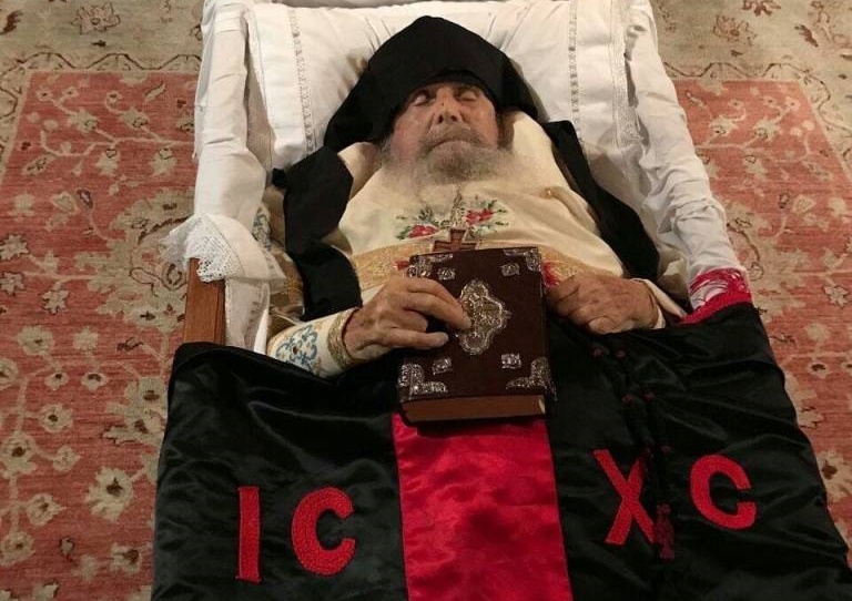 Slujbă de pomenire la 40 de zile de la mutarea la Domnul a Părintelui Efrem Filotheitul