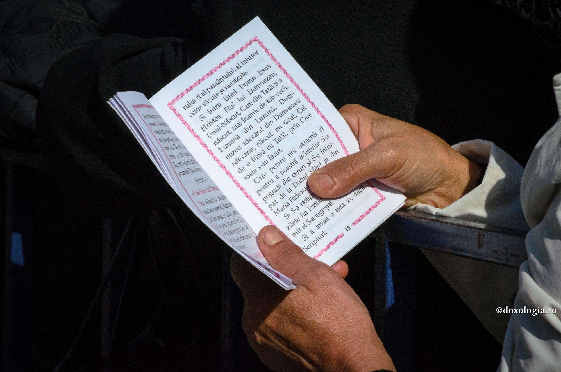 Rana sufletului este alinată de cuvintele sfinte