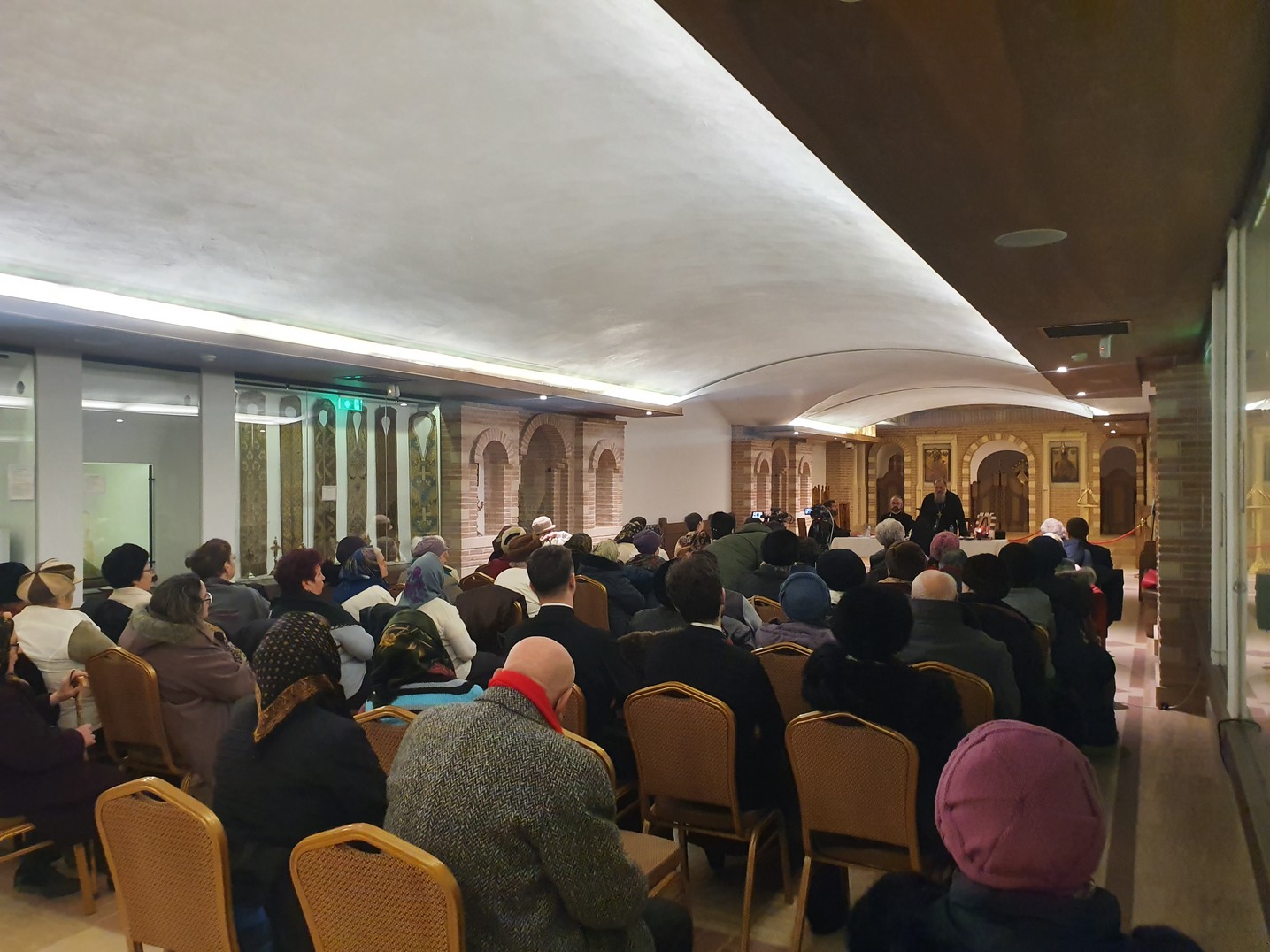 Conferință desfășurată la Iași: „Un Sfânt care a schimbat un oraș prin felul său de a fi”