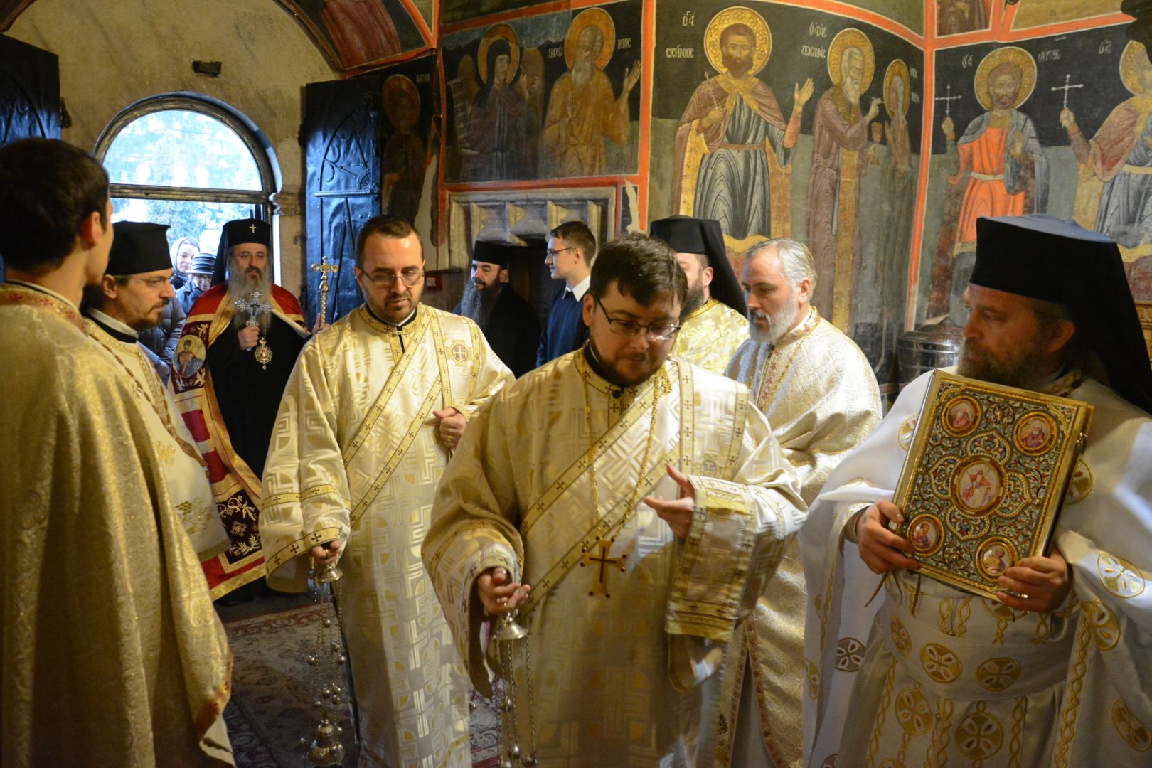 Ajunul Bobotezei la Mănăstirea Golia din Iași: „Dragostea îl ajută pe om să desăvârșească prezența Duhului Sfânt în el”