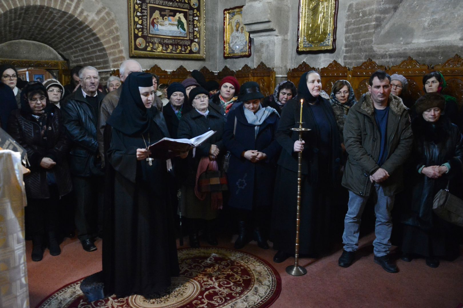 Părintele Mitropolit Teofan a slujit la Mănăstirea Războieni – Neamț