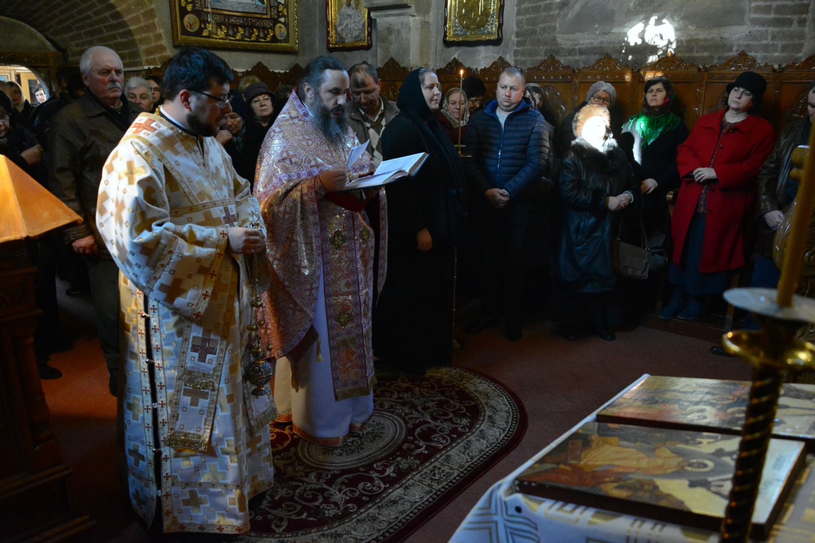 Părintele Mitropolit Teofan a slujit la Mănăstirea Războieni – Neamț