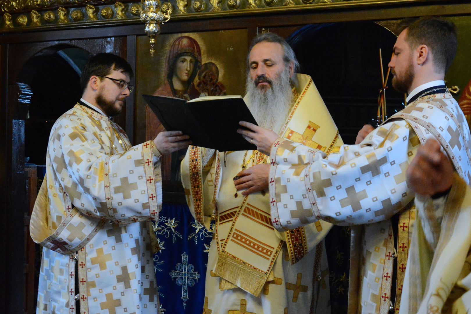 foto: Flavius Popa „Creștinii sunt chemați să vadă faptele cele bune ale sfinților lui Dumnezeu”