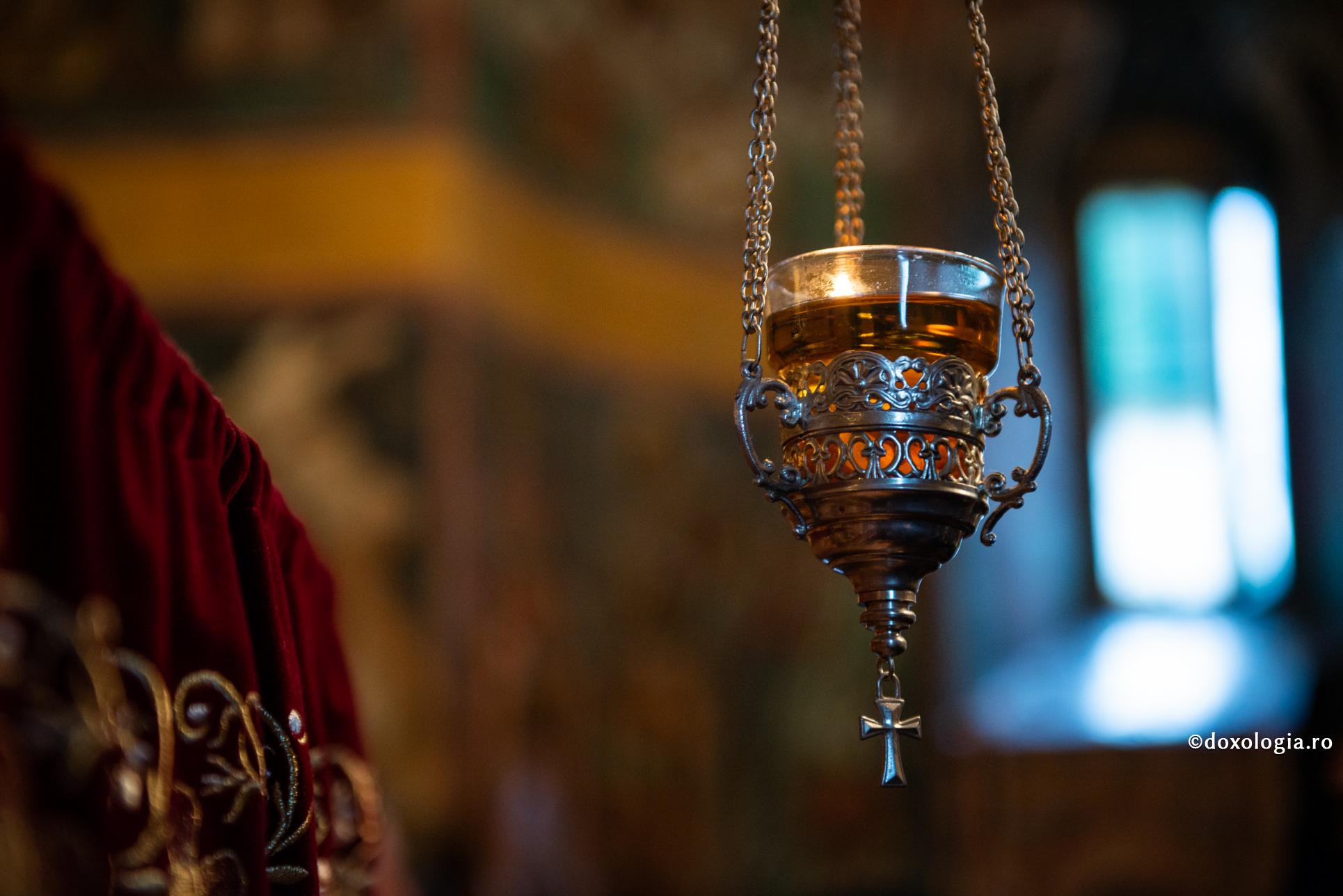 Foto: Ștefan Cojocariu „Candela de duminică” – un nou proiect editorial în Episcopia Ortodoxă Română a Europei de Nord