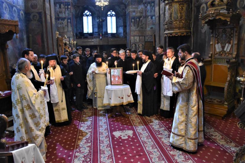 Parastas pentru Arhiepiscopul Eftimie Luca, la Roman