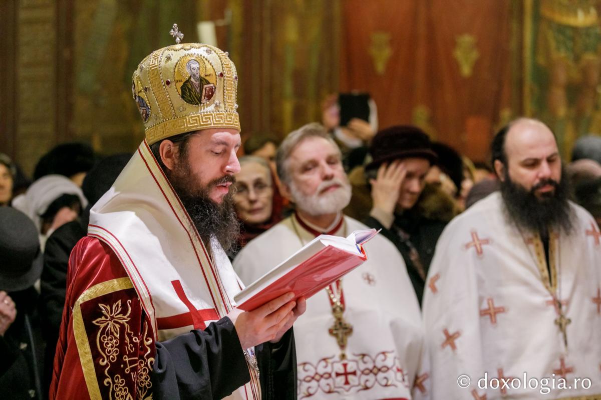 Slujbe arhierești dedicate hramului, la „bijuteria arhitectonică a capitalei Moldovei” - Mănăstirea „Sfinții Trei Ierarhi”