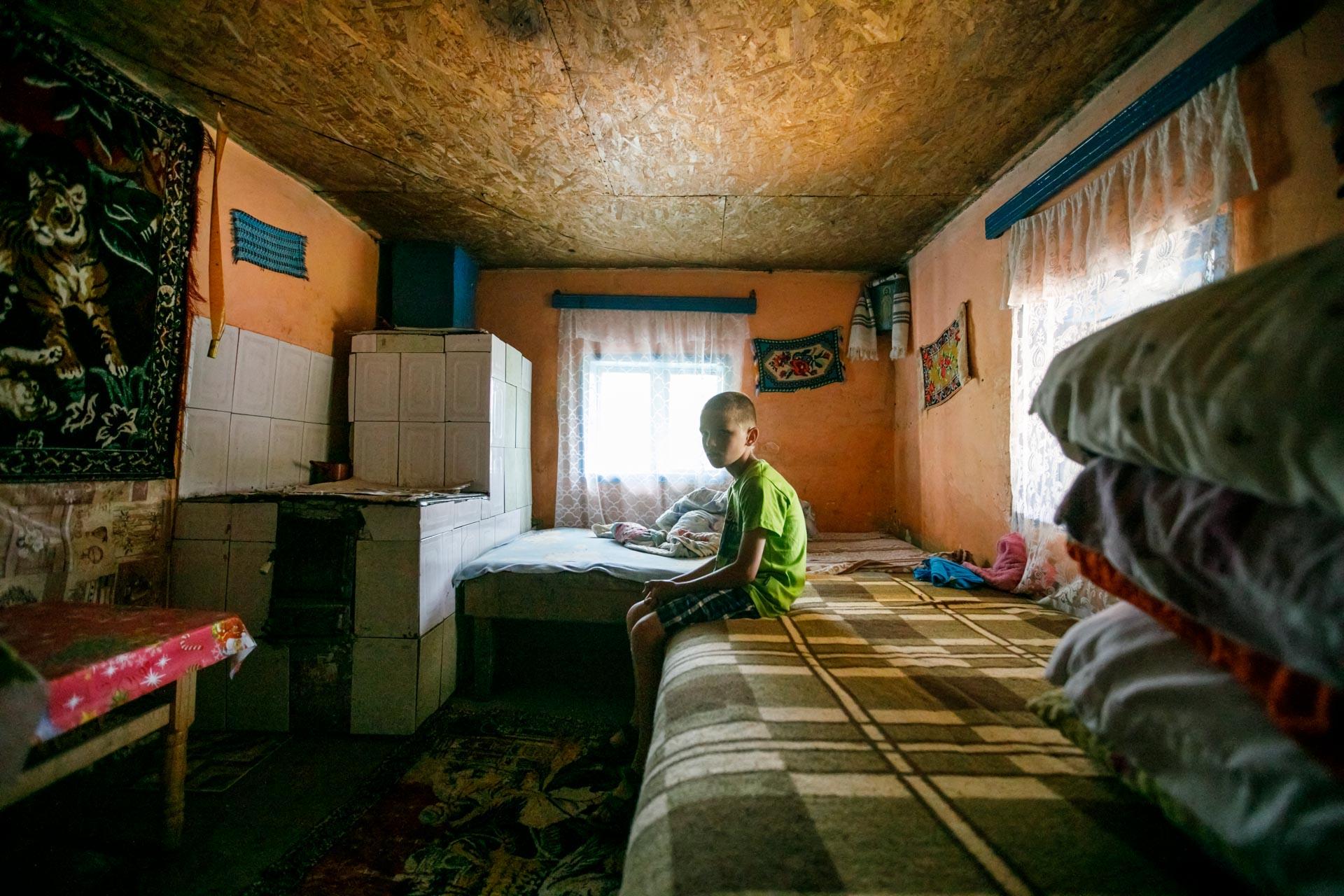 (Video) Însemnările unui copil dintr-o Românie pe care nu o cunoaștem