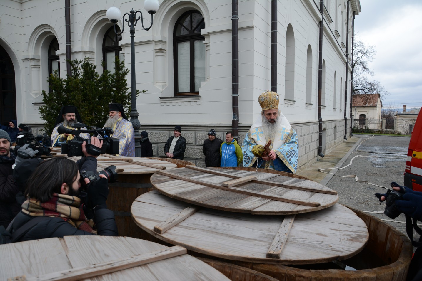 Slujba Bobotezei la Catedrala Mitropolitană din Iași: „Să fiți iubiți de Dumnezeu!”