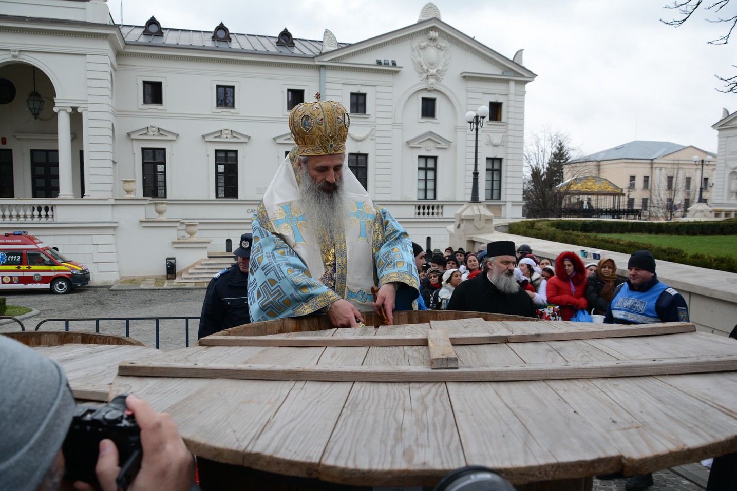 Slujba Bobotezei la Catedrala Mitropolitană din Iași: „Să fiți iubiți de Dumnezeu!”