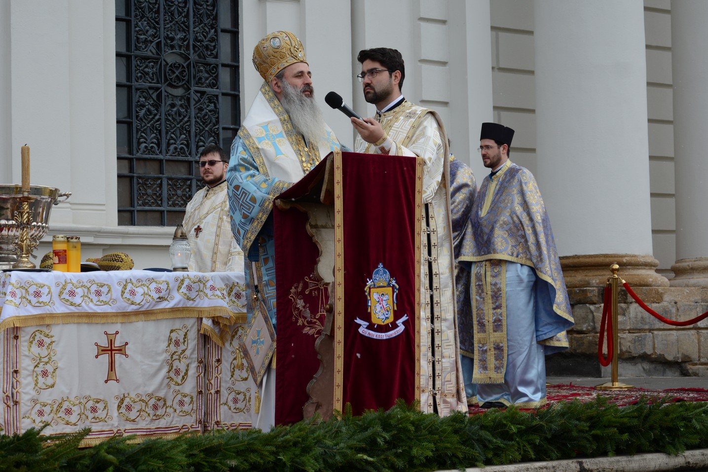 Slujba Bobotezei la Catedrala Mitropolitană din Iași: „Să fiți iubiți de Dumnezeu!”