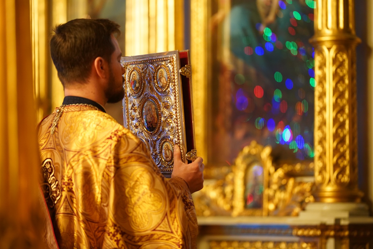 Foto: Bogdan Bulgariu Cumpăna dintre ani, serbată prin rugăciune la Iași: „Fratele nostru este raiul sau iadul nostru”