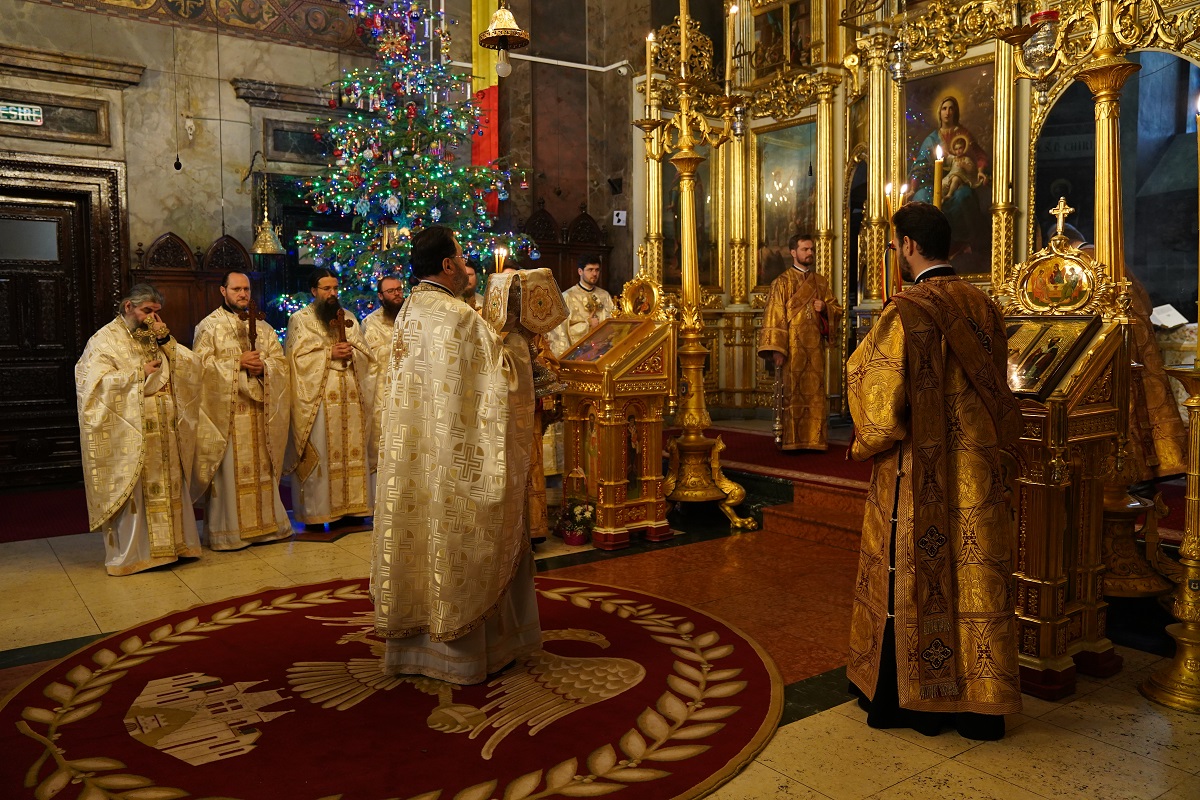 Foto: Bogdan Bulgariu Cumpăna dintre ani, serbată prin rugăciune la Iași: „Fratele nostru este raiul sau iadul nostru”