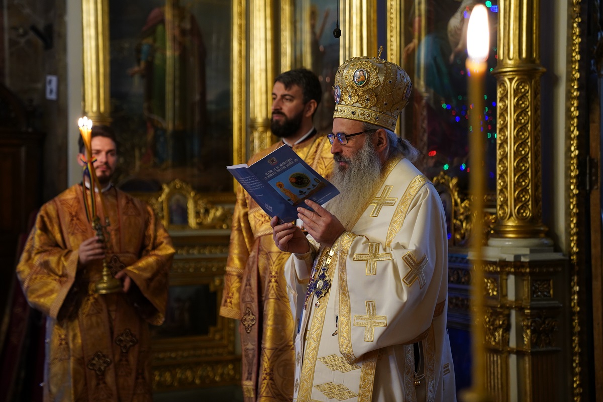 Foto: Bogdan Bulgariu Cumpăna dintre ani, serbată prin rugăciune la Iași: „Fratele nostru este raiul sau iadul nostru”