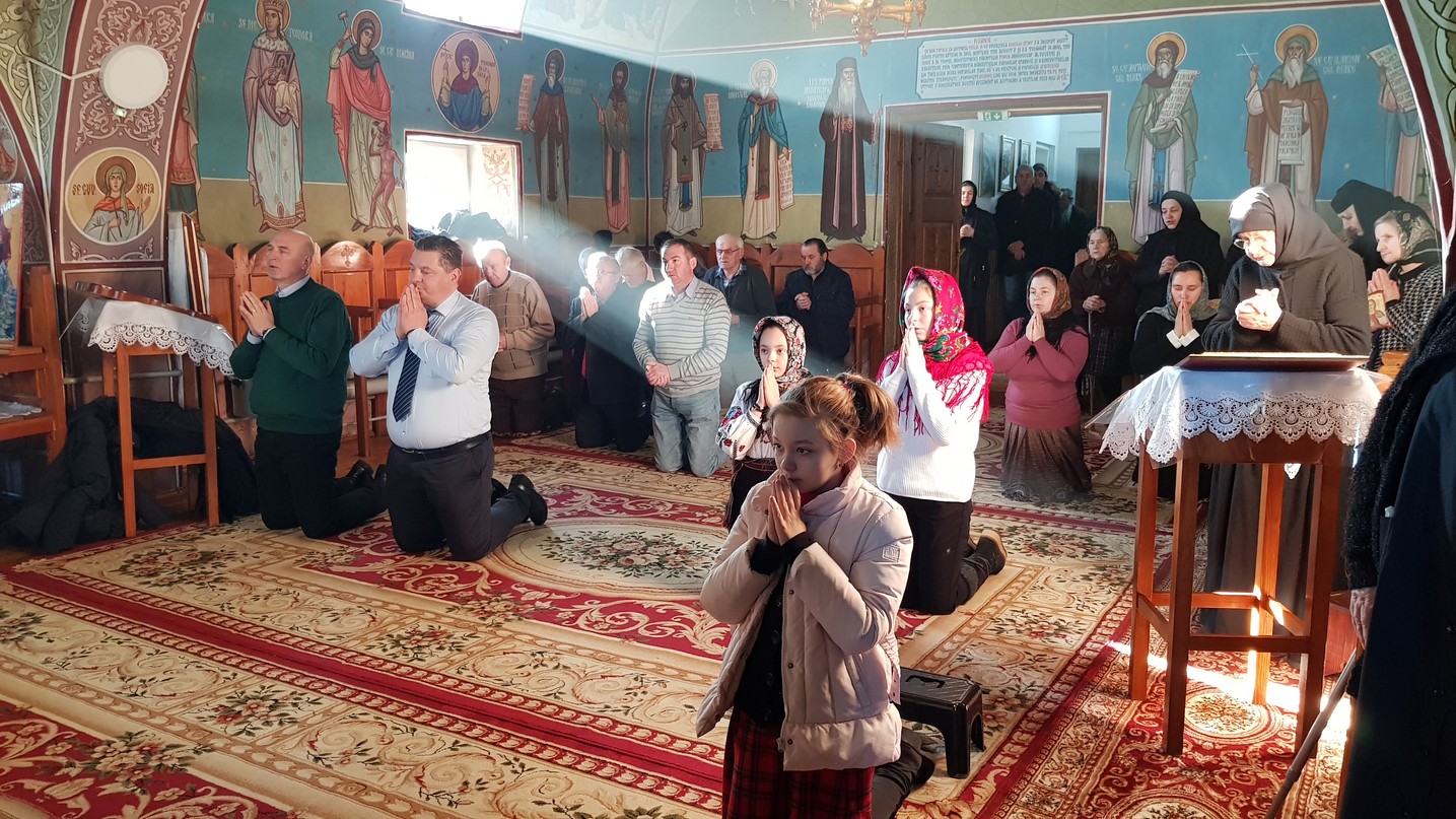 Binecuvântare pentru bătrânii de la Căminul „Sfântul Ioan cel Nou de la Suceava”