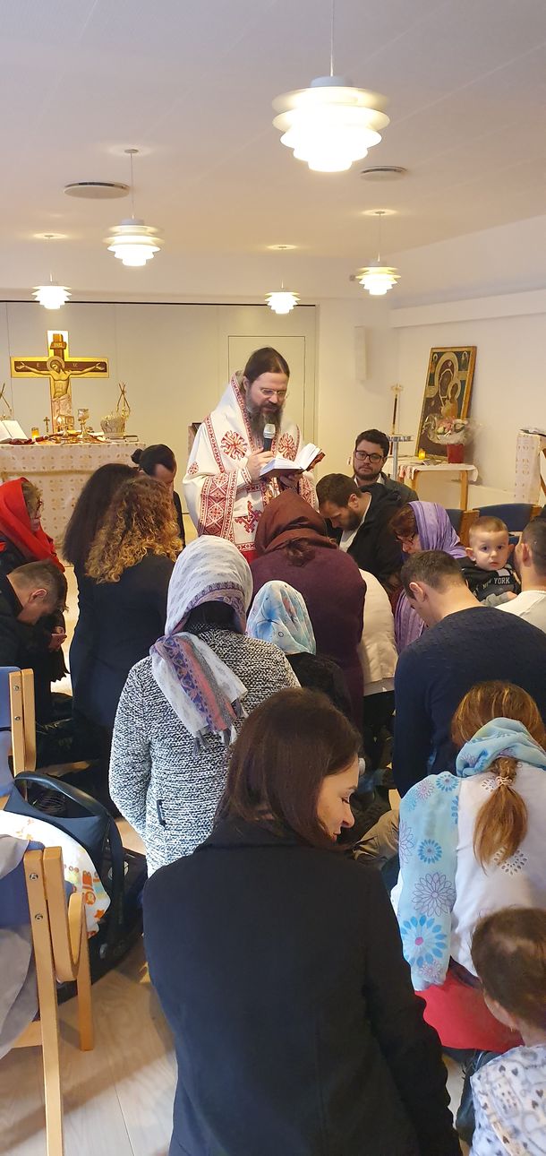 PS Macarie: „Durerea Maicii Domnului lângă crucea Fiului ei a depășit orice durere de mamă din lumea aceasta” PS Macarie: „Durerea Maicii Domnului lângă crucea Fiului ei a depășit orice durere de mamă din lumea aceasta”