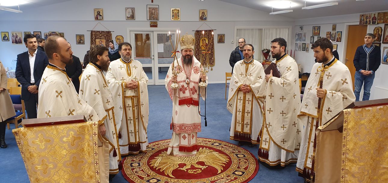 PS Macarie: „Durerea Maicii Domnului lângă crucea Fiului ei a depășit orice durere de mamă din lumea aceasta” PS Macarie: „Durerea Maicii Domnului lângă crucea Fiului ei a depășit orice durere de mamă din lumea aceasta”