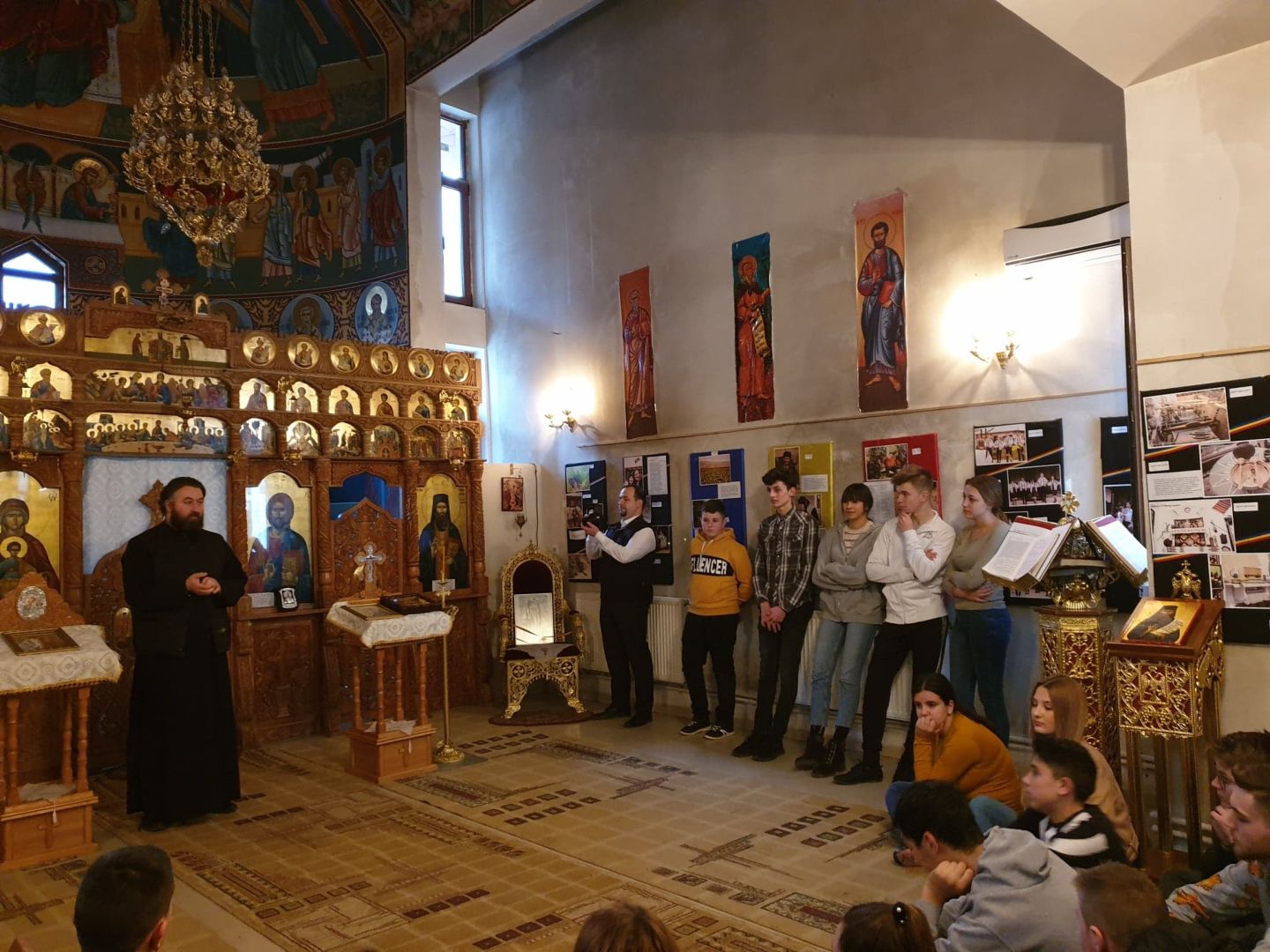 Ziua Școlii la Seminarul Teologic „Sfântul Ioan Iacob” din Dorohoi