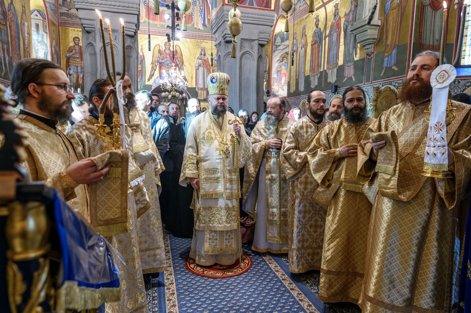 Mitropolitul celor două Americi a slujit la Mănăstirea Putna