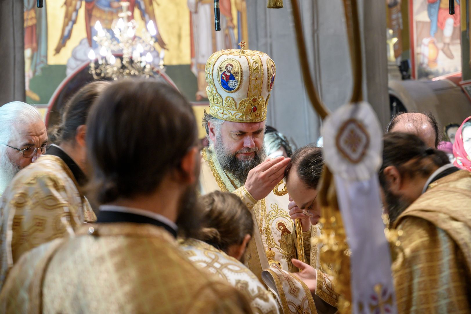 Mitropolitul celor două Americi a slujit la Mănăstirea Putna