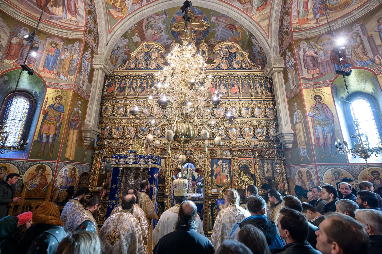 Mitropolitul celor două Americi a slujit la Mănăstirea Putna