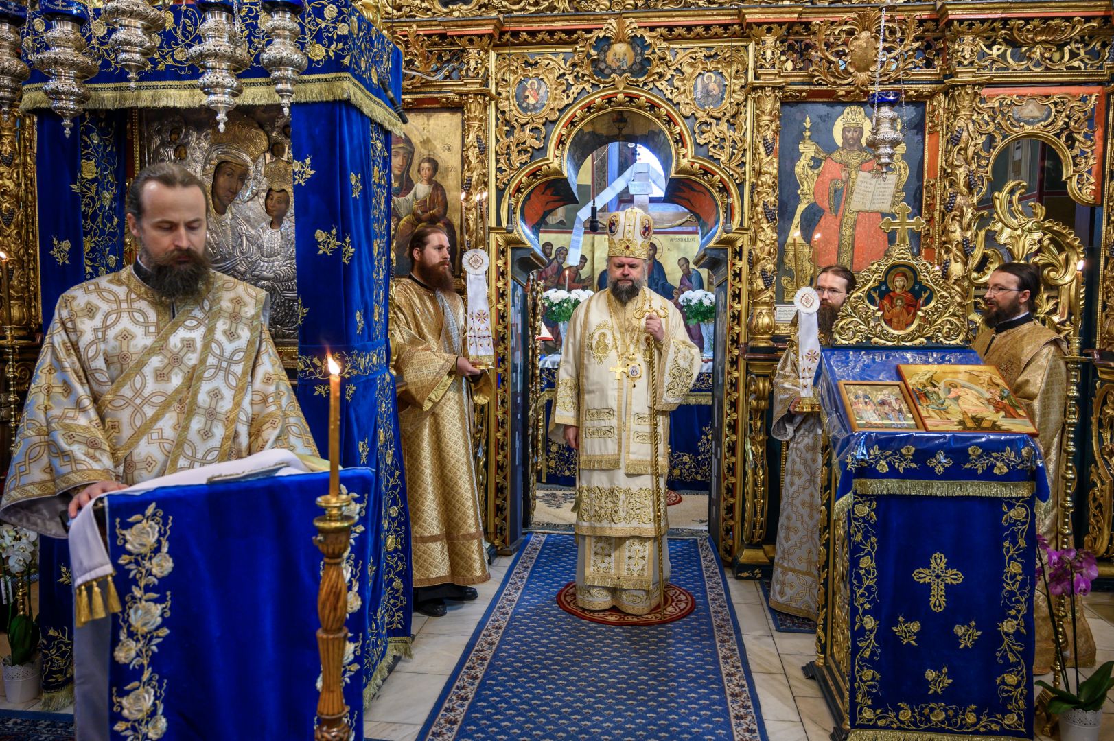 Mitropolitul celor două Americi a slujit la Mănăstirea Putna