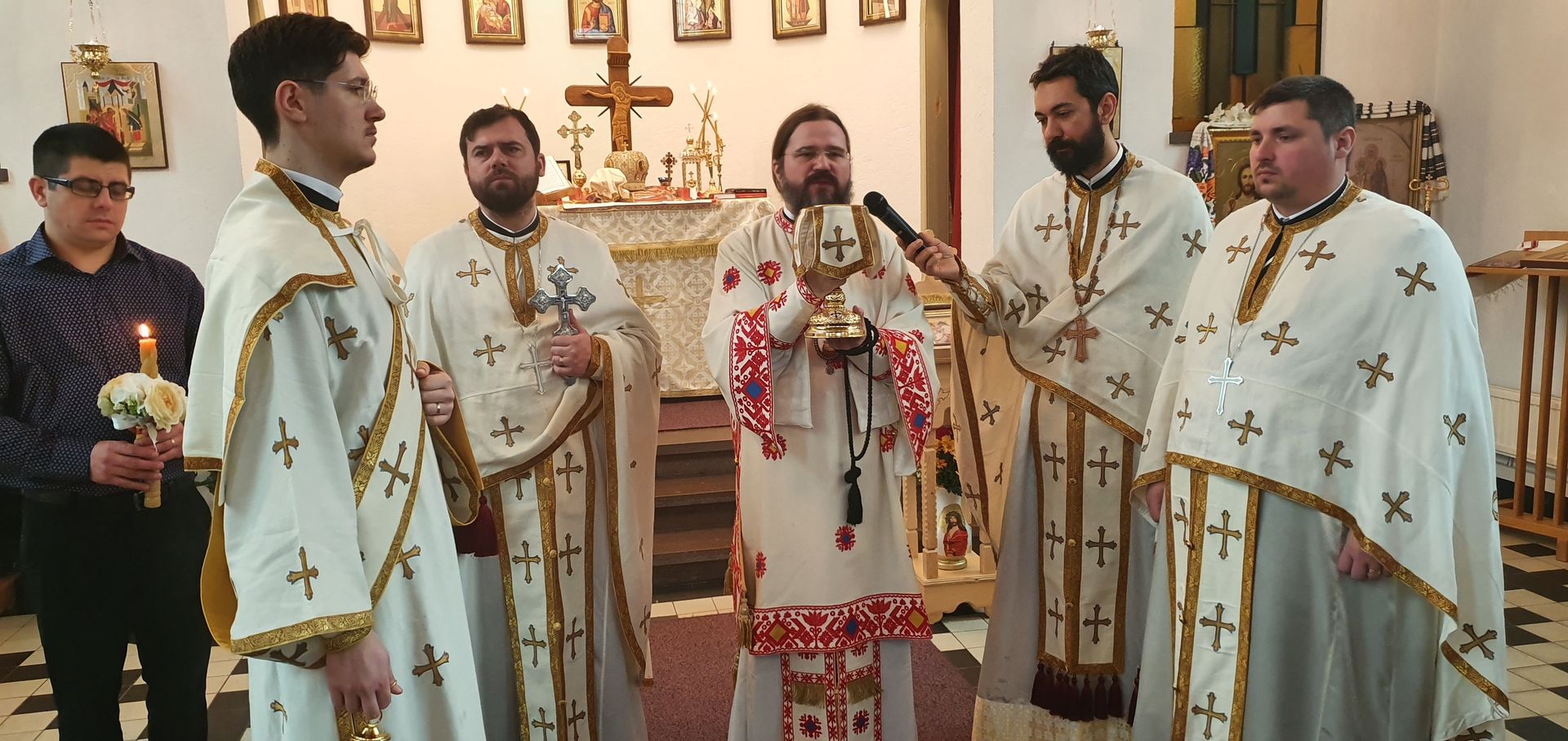 PS Macarie: „Pentru a ajunge la inima neamurilor vikinge războinice, trebuie ca misionar să fii tu însuți un războinic, un luptător, purtând armele Duhului” PS Macarie: „Pentru a ajunge la inima neamurilor vikinge războinice, trebuie ca misionar să fii tu însuți un războinic, un luptător, purtând armele Duhului”