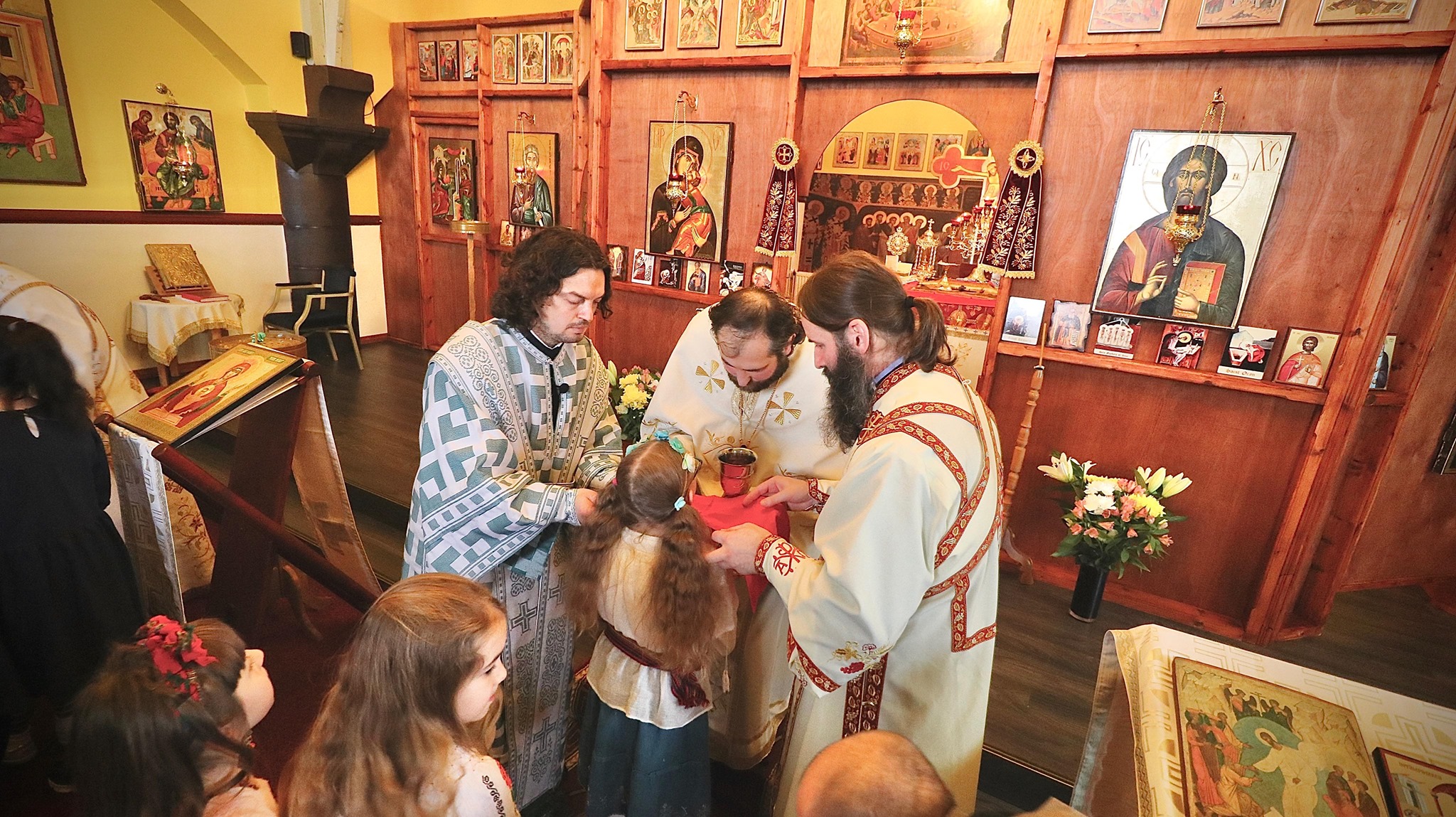 Parohia „Întâmpinarea Domnului” din Glasgow (Scoția) și-a sărbătorit hramul