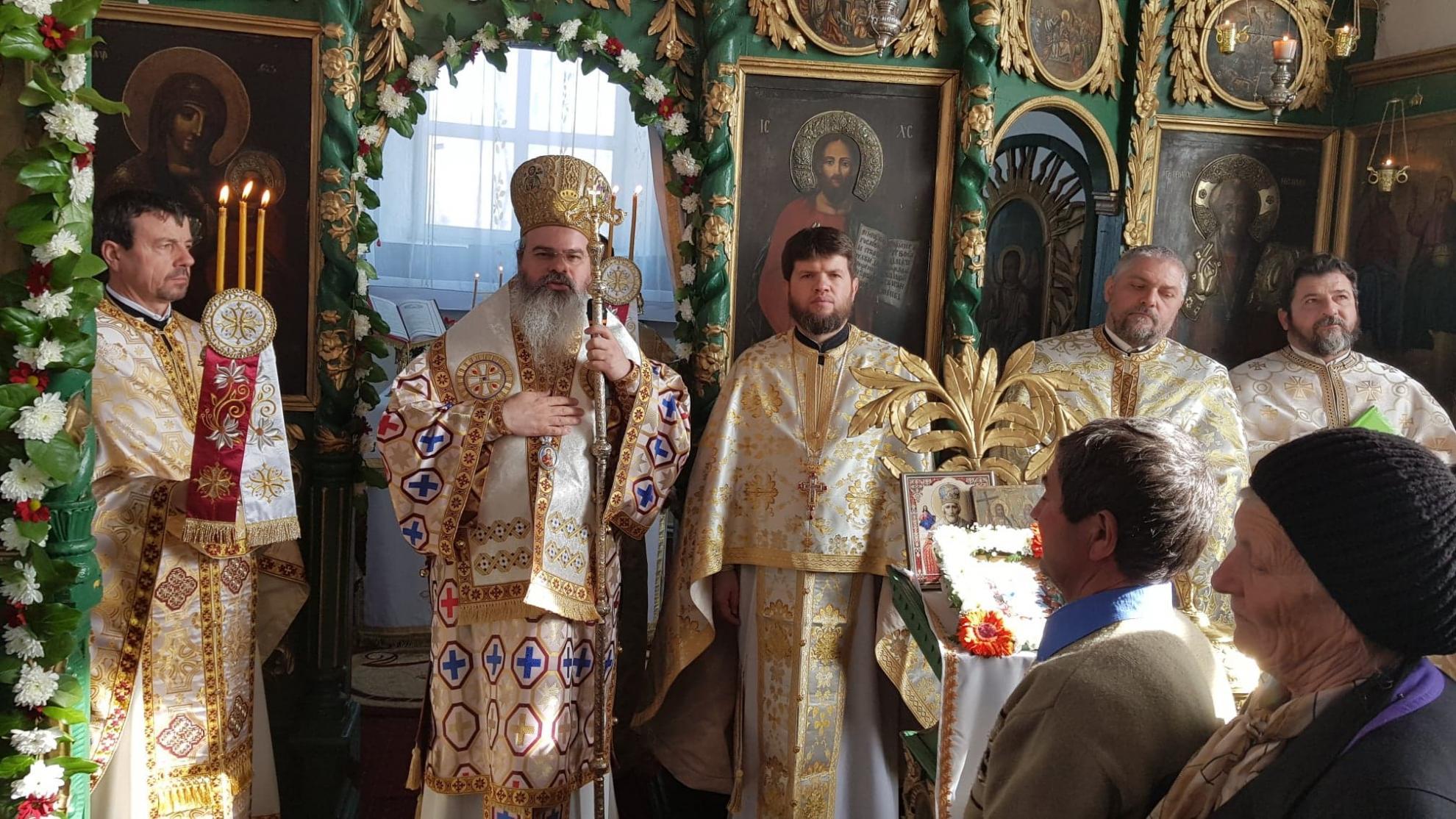 Liturghie arhierească în Parohia Crâng, Protopopiatul Bârlad