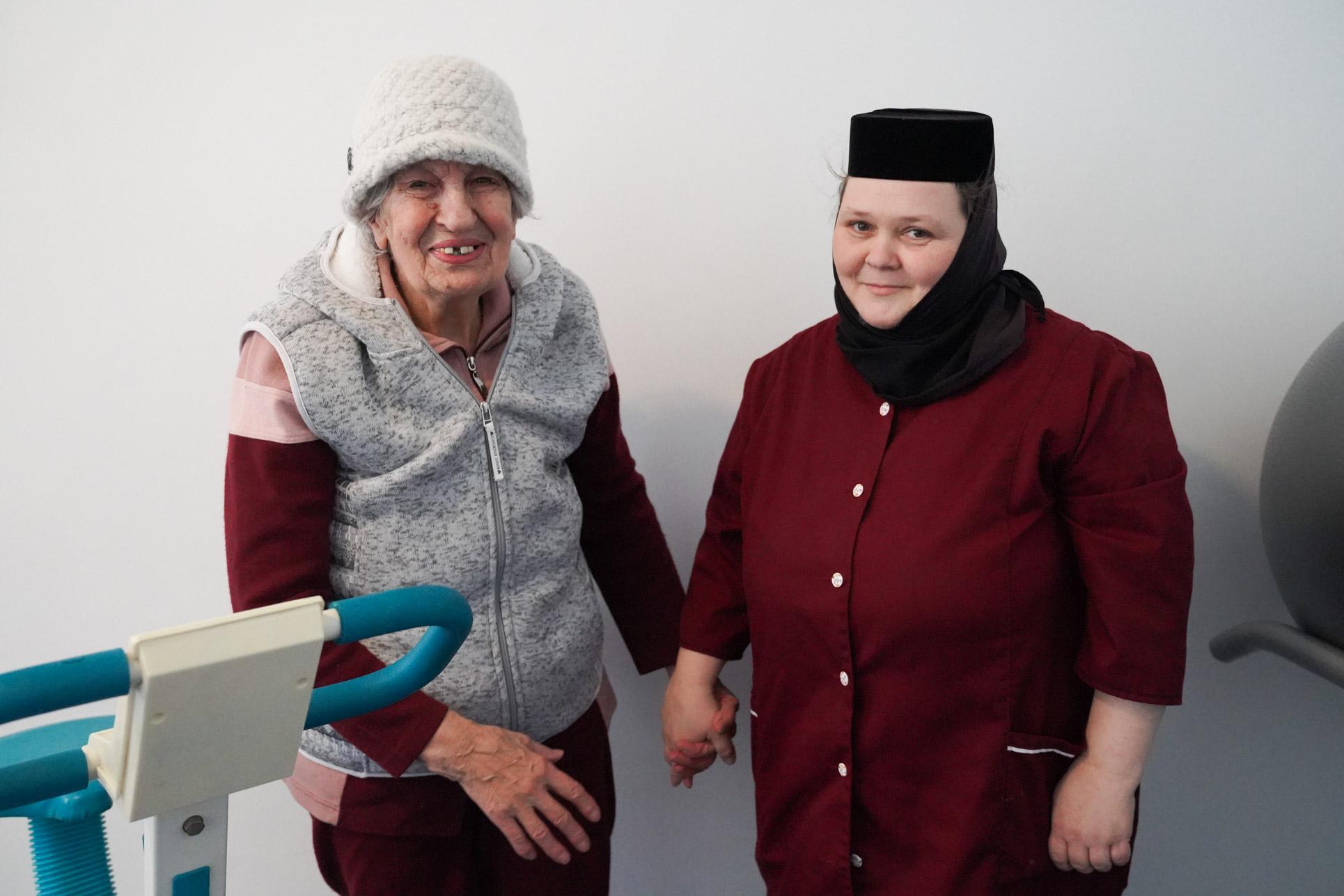 „Oricare mică bucurie a lor este și a mea” – interviu cu maica Haritina de la Centrul „Cuvioasa Nazaria” de la Văratec