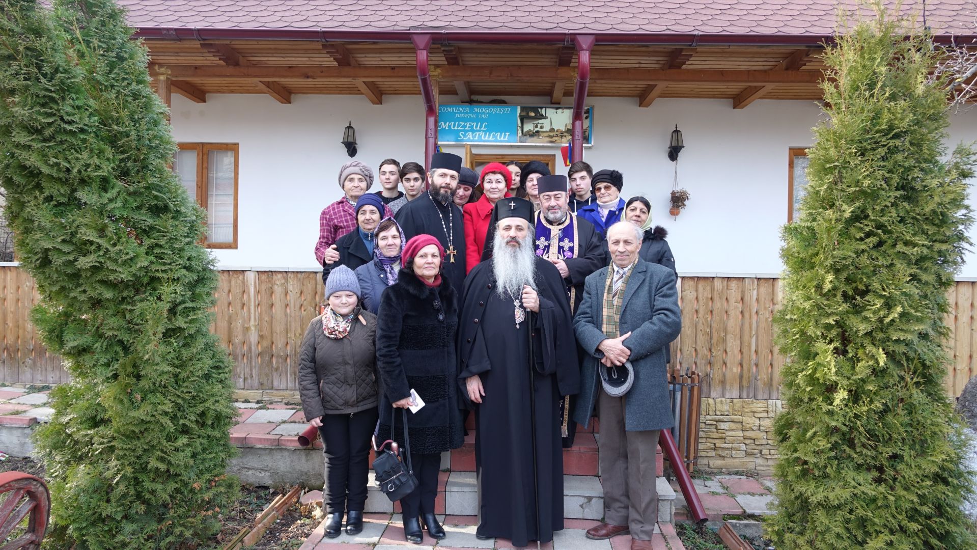 Părintele Mitropolit Teofan a slujit la Parohia Brustureț