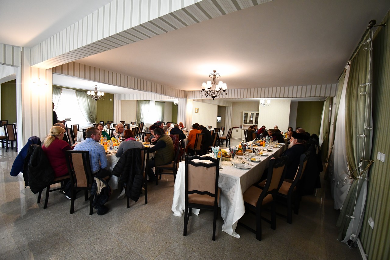 Români din Basarabia, în pelerinaj la câteva biserici moldave