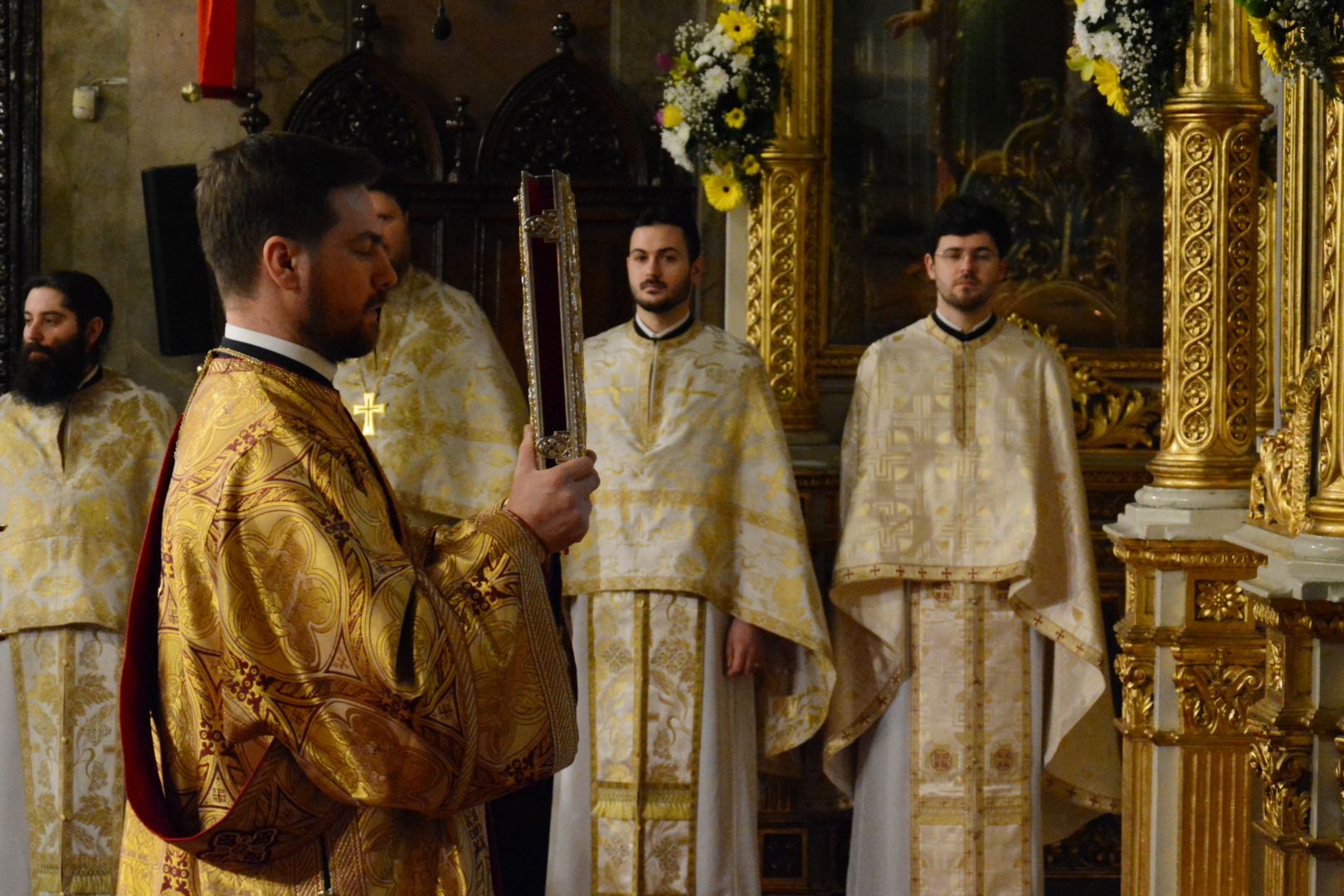 Cinci ierarhi și zeci de clerici au slujit la hramul istoric al Catedralei Mitropolitane din Iași