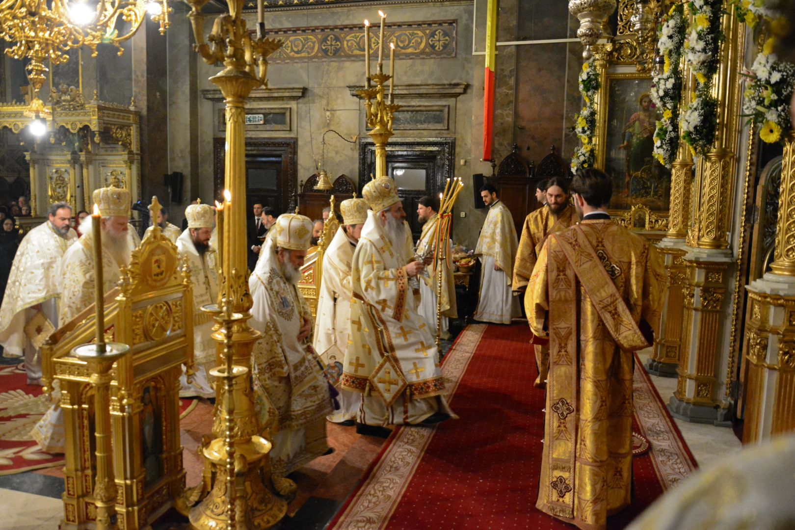 Cinci ierarhi și zeci de clerici au slujit la hramul istoric al Catedralei Mitropolitane din Iași