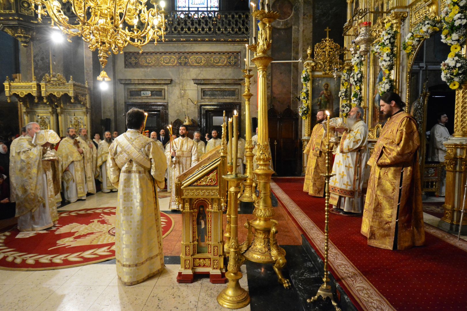 Cinci ierarhi și zeci de clerici au slujit la hramul istoric al Catedralei Mitropolitane din Iași