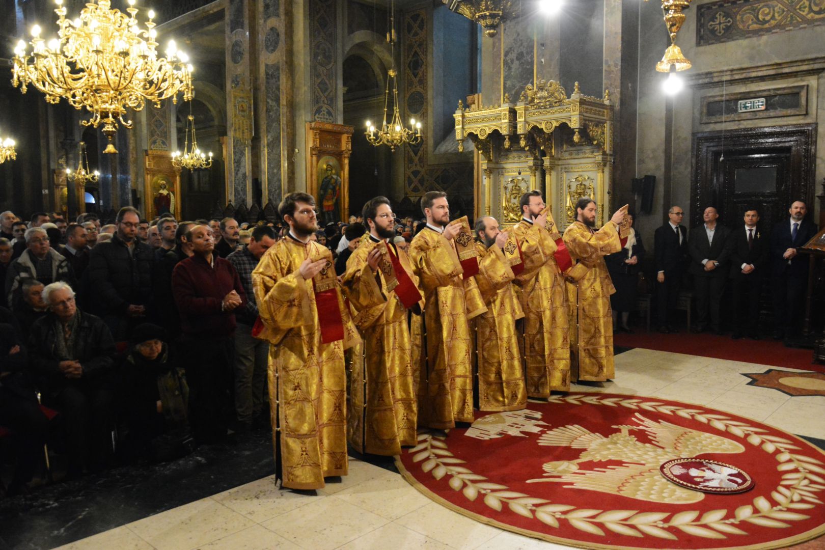 Cinci ierarhi și zeci de clerici au slujit la hramul istoric al Catedralei Mitropolitane din Iași