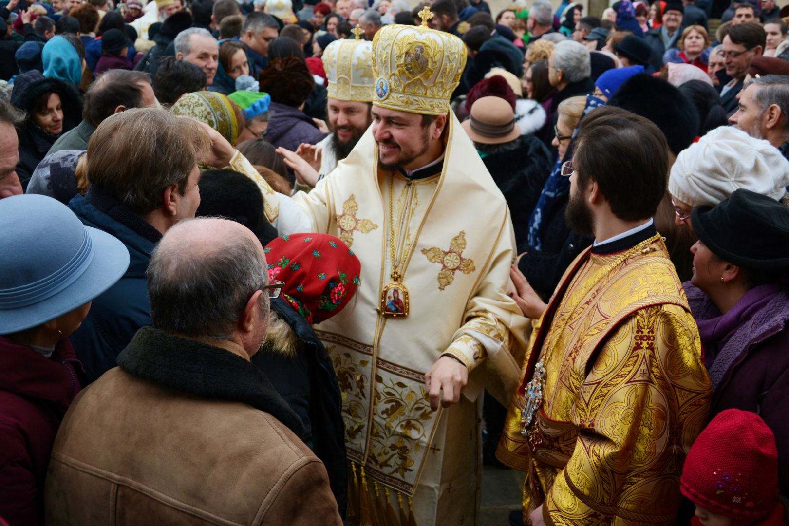 Cinci ierarhi și zeci de clerici au slujit la hramul istoric al Catedralei Mitropolitane din Iași