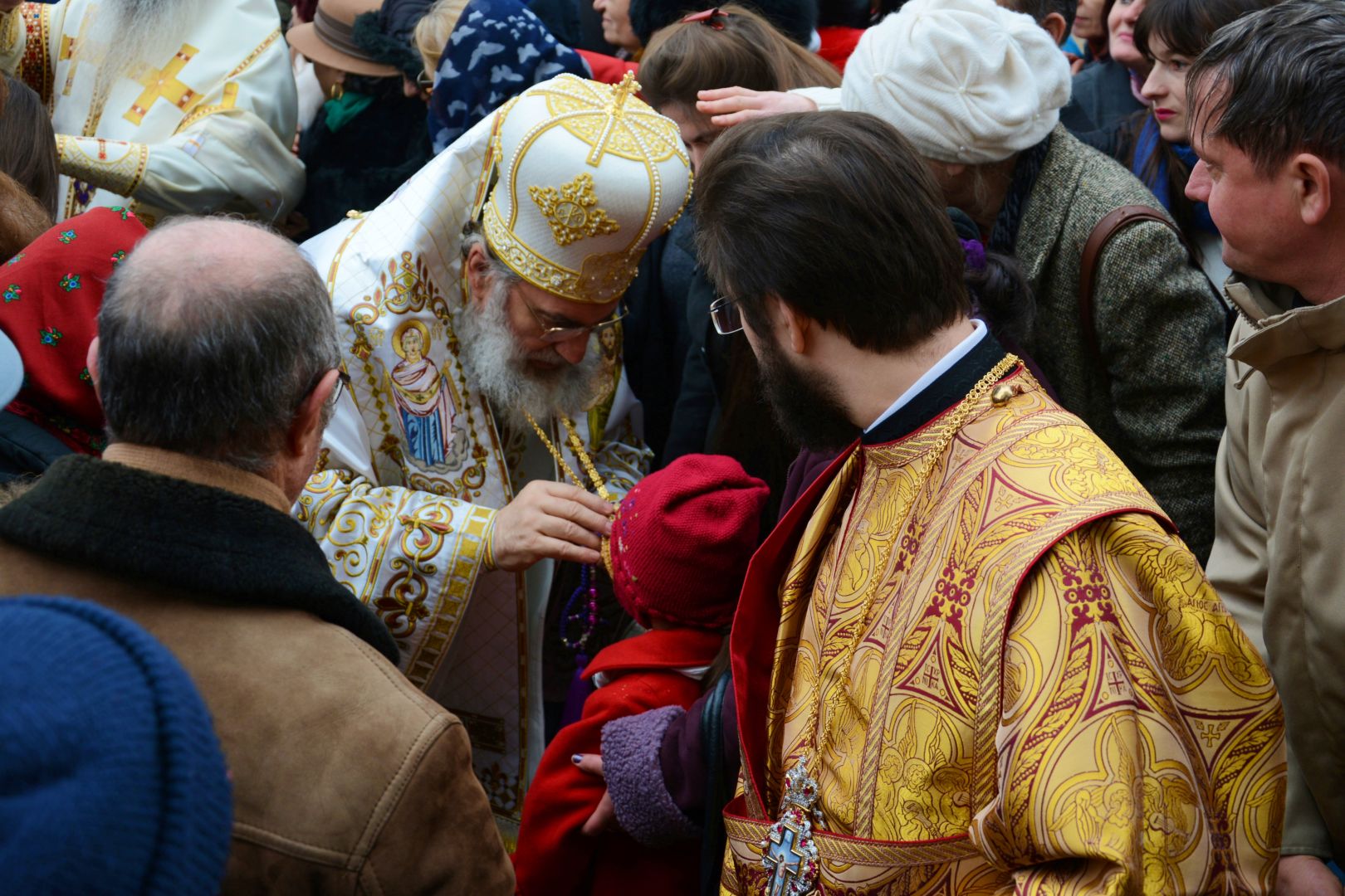 Cinci ierarhi și zeci de clerici au slujit la hramul istoric al Catedralei Mitropolitane din Iași