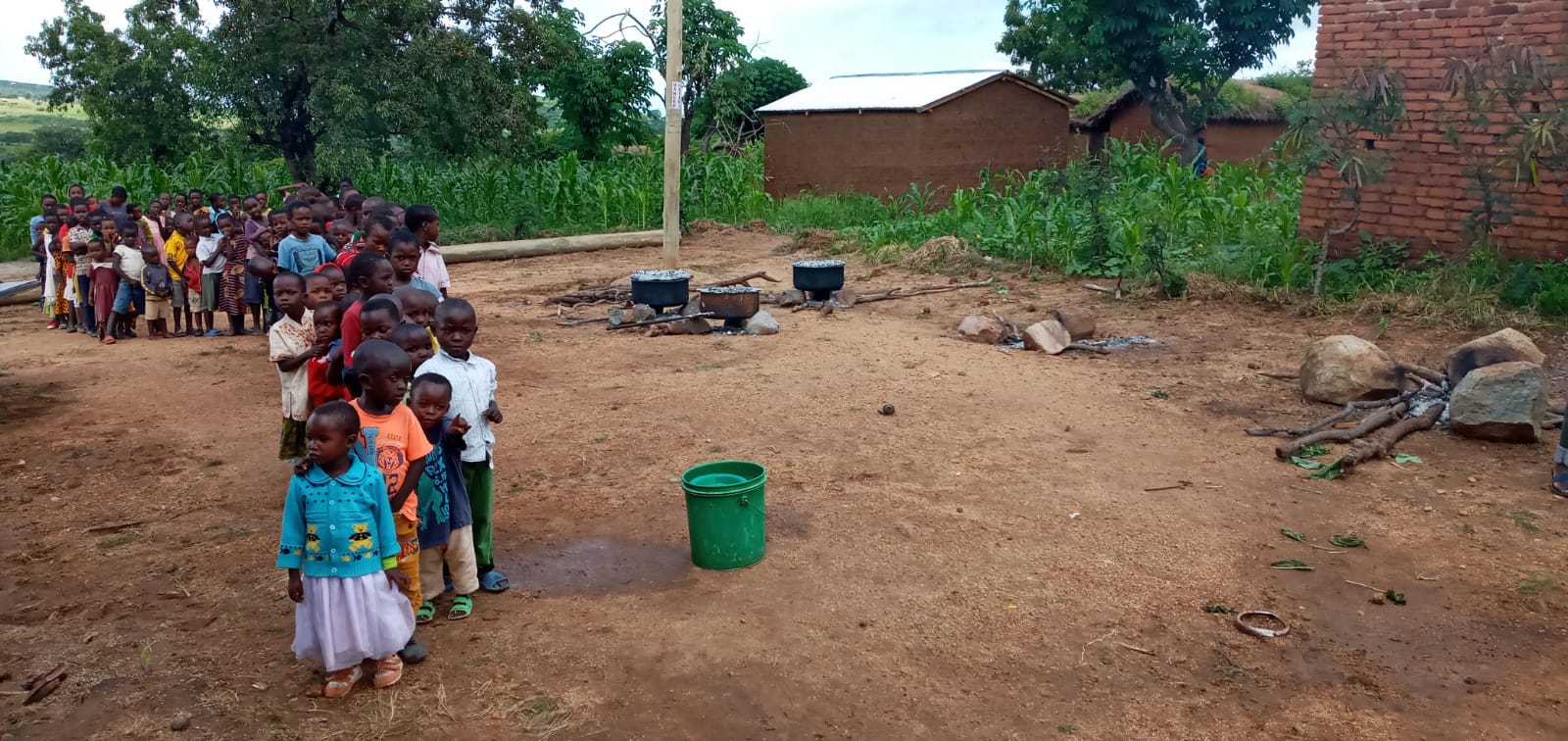 O porție de mâncare – bucuria de după Sfânta Liturghie