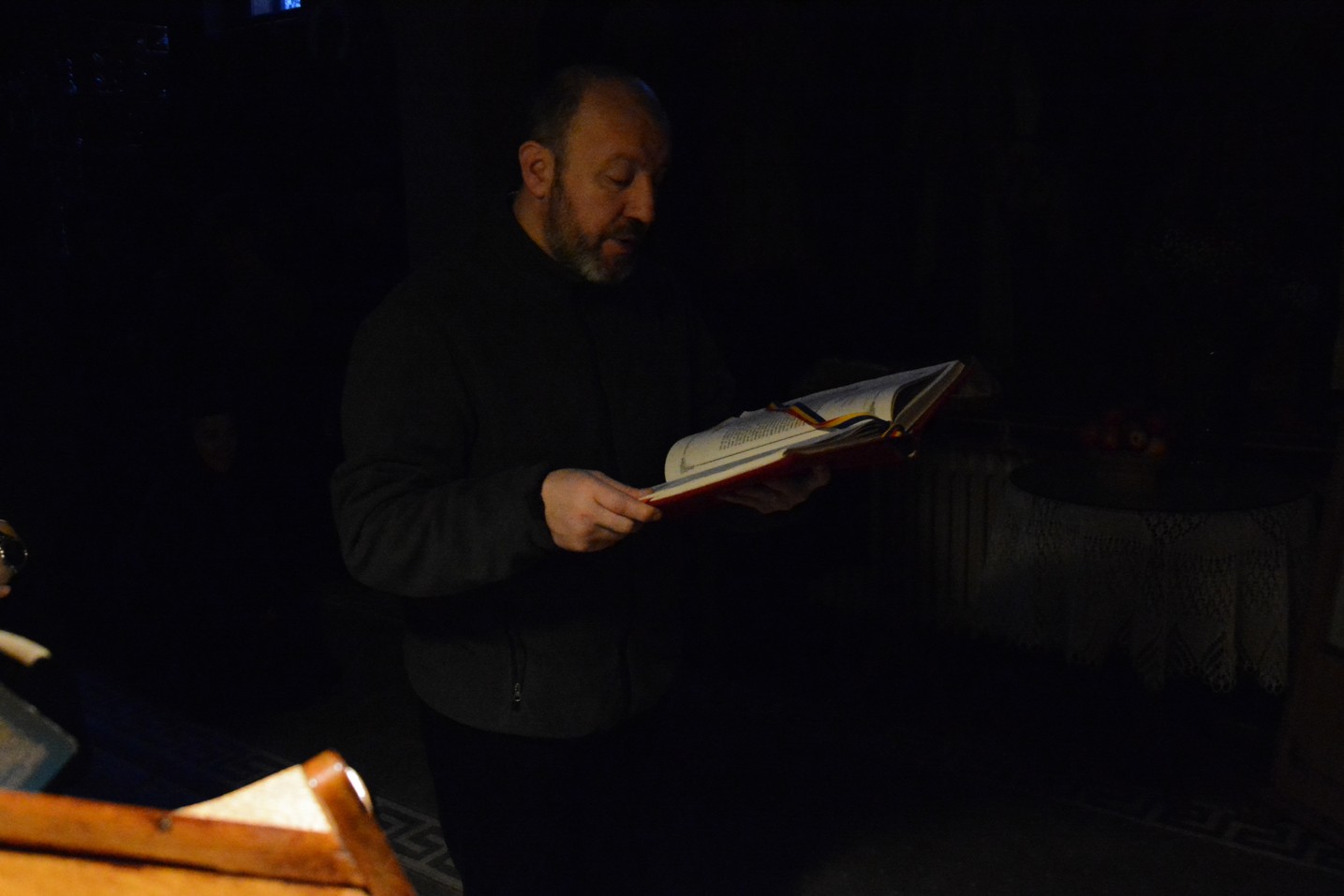 Foto: Flavius Popa Program de Mentorat pentru elevii seminariști din Arhiepiscopia Iașilor: „Ca să asculți pe cineva cu adevărat presupune și să-l cunoști”